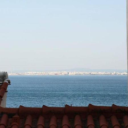 Two Bedroom Apt In Historic Location! Close To The River Lisboa Ngoại thất bức ảnh